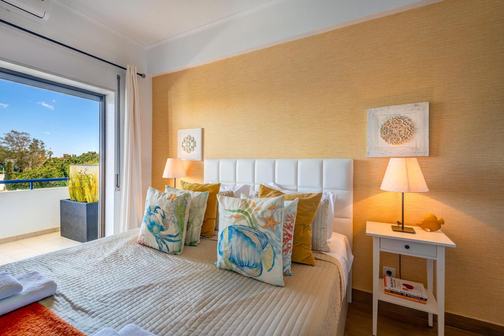 פורצ'ס Apartamento Gomes -Free Airco, Wiffi & Swimming Pool- By Bedzy מראה חיצוני תמונה