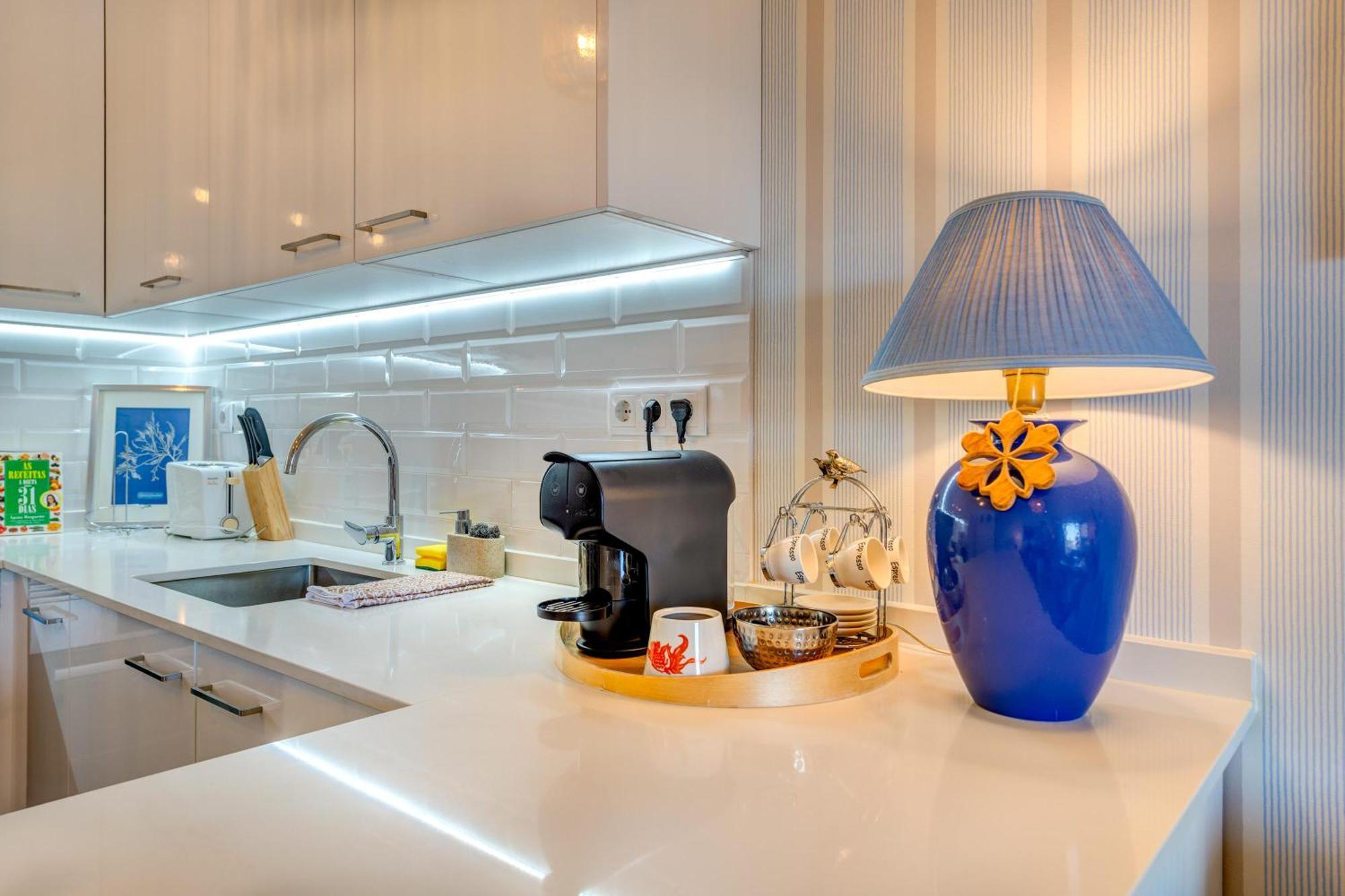 פורצ'ס Apartamento Gomes -Free Airco, Wiffi & Swimming Pool- By Bedzy מראה חיצוני תמונה